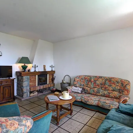 Country house Autrichien Avec Cheminee Et Animaux Acceptes - Fr-1-496-177 Arcon (Loire)